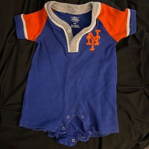 Baby Mets onesie